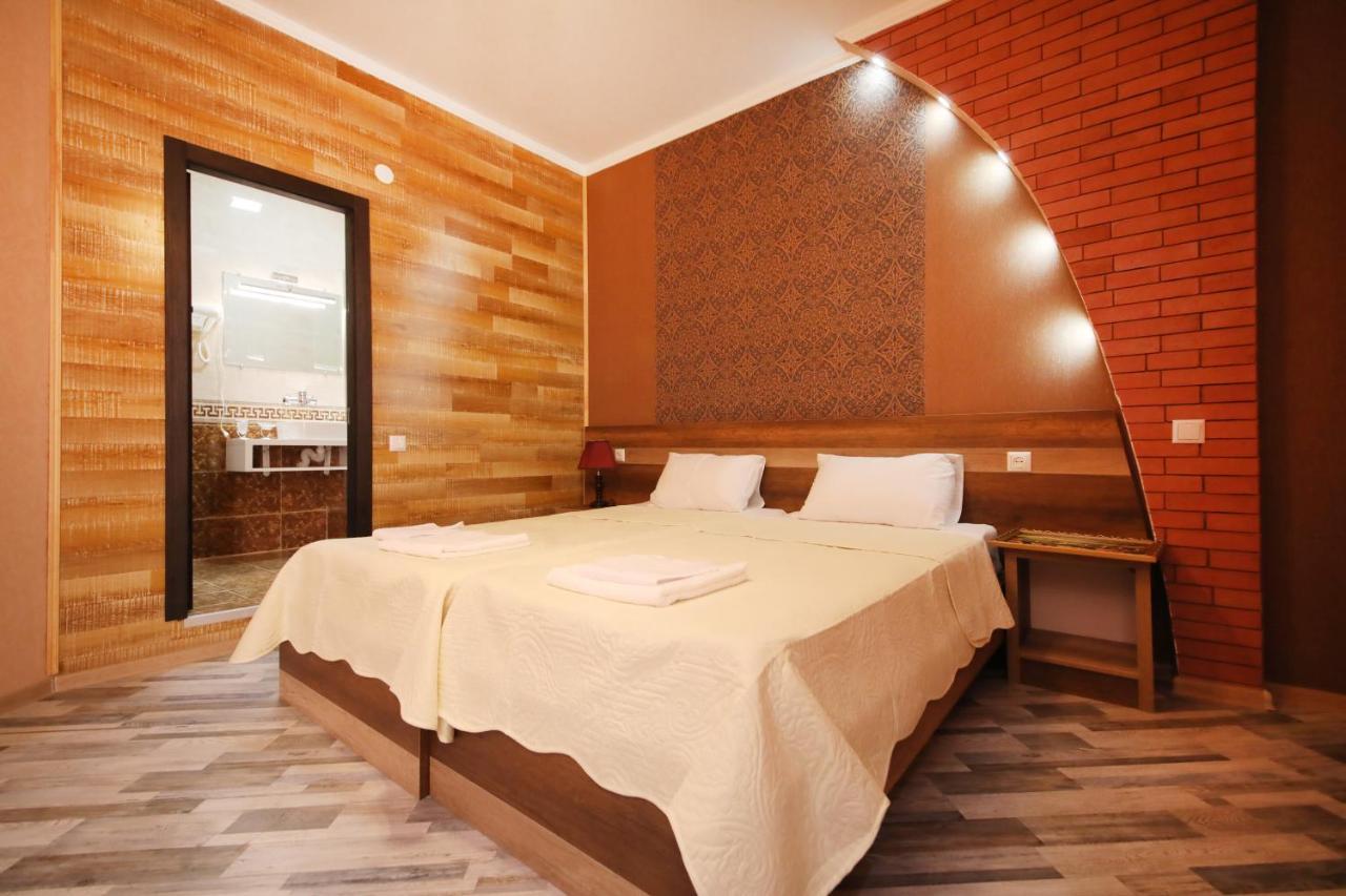 Hotel Tamari 库塔伊西 外观 照片