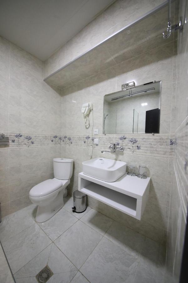 Hotel Tamari 库塔伊西 外观 照片